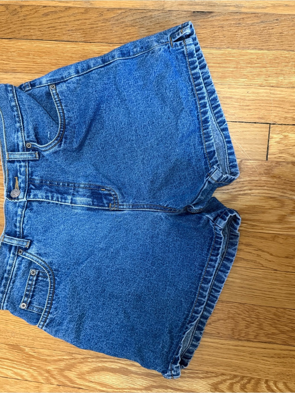 billblass 90s Vintage-Inspired Blue Denim Shorts